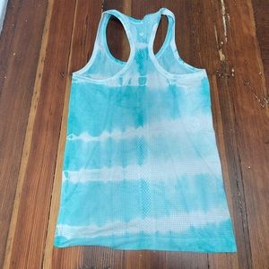 Lululemon Tank - size 6